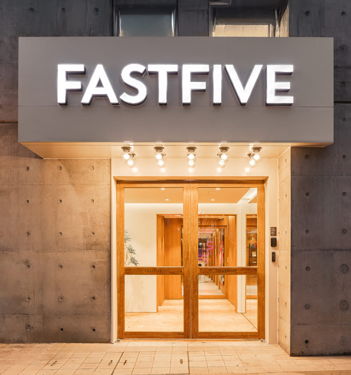 홍대아트살롱점